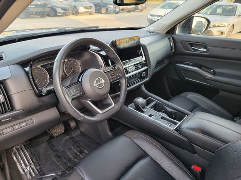 Used 2022 Nissan Pathfinder SL w/ SL Premium Package FWD image 21