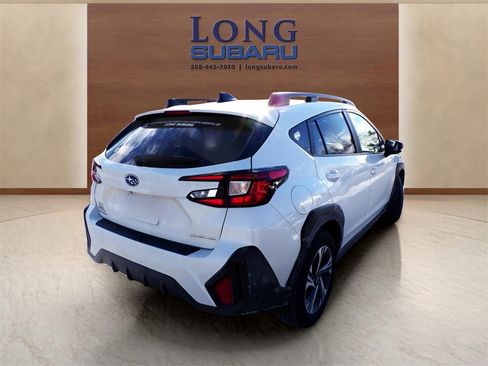 Certified 2025 Subaru Crosstrek 2.0i Premium image 6