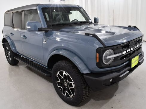 Used 2023 Ford Bronco Outer Banks AWD/4WD image 5