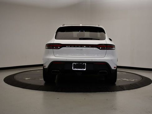 Certified 2026 Porsche Macan AWD/4WD image 6