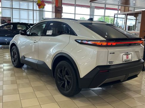 New 2026 Toyota C-HR AWD/4WD image 6