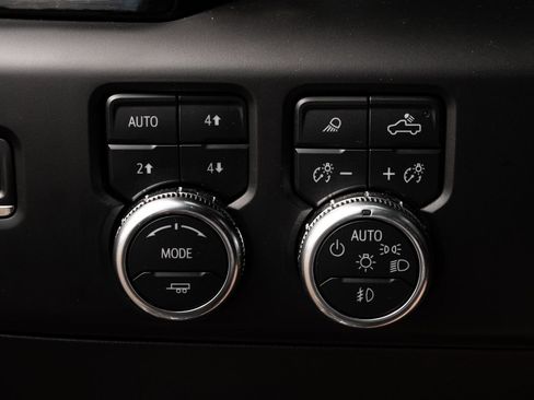 Used 2024 GMC Sierra 2500 AT4 w/ AT4 Premium Plus Package AWD/4WD image 28