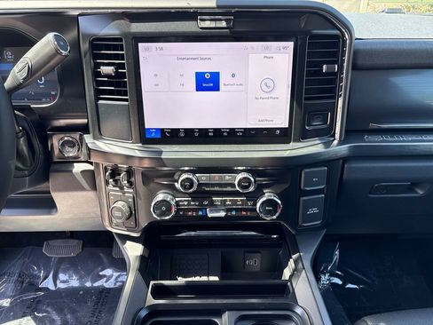 New 2026 Ford F250 Lariat w/ Black Appearance Package AWD/4WD image 28