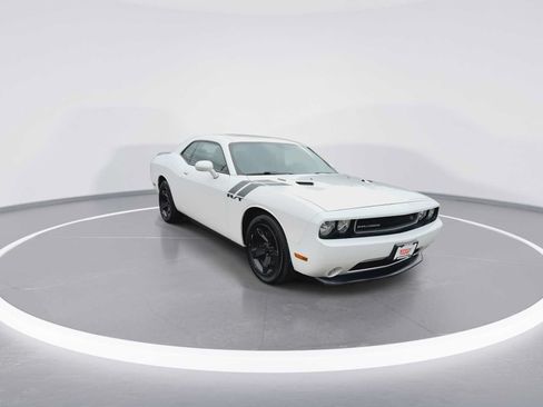 Used 2013 Dodge Challenger R/T Plus RWD image 2