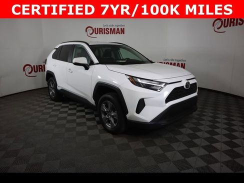 Used 2025 Toyota RAV4 XLE AWD/4WD image 18