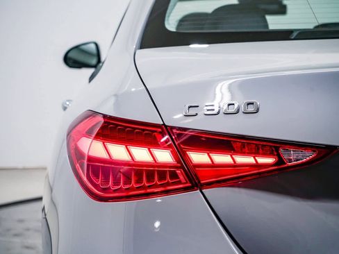 Used 2025 Mercedes-Benz C 300 4MATIC Sedan image 9