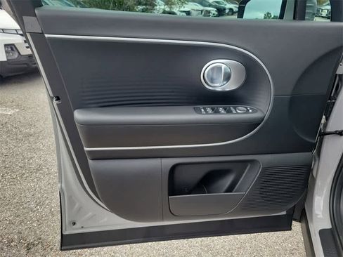 New 2026 Hyundai Ioniq 9 SE image 30