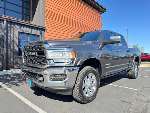 Used 2022 RAM 2500 Limited AWD/4WD image 1