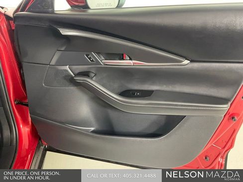 Used 2025 MAZDA CX-30 AWD 2.5 S w/ Preferred Package image 21