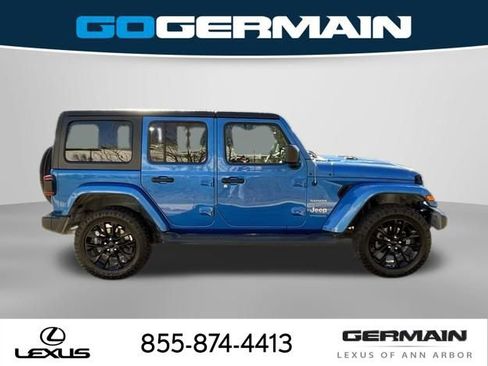 Used 2021 Jeep Wrangler Unlimited Sahara w/ Dual Top Group image 9