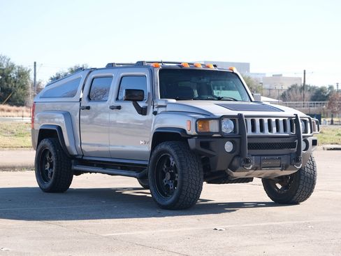 Used 2009 HUMMER H3T Alpha image 5