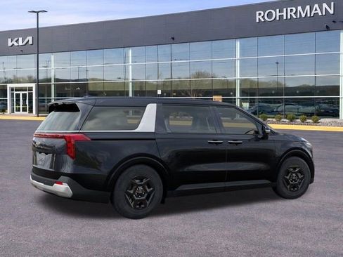 New 2026 Kia Carnival LX FWD image 6