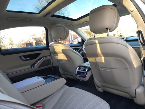 Used 2022 Mercedes-Benz S 500 4MATIC image 19