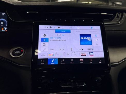 New 2025 Jeep Grand Cherokee Limited w/ Black Appearance Package image 16