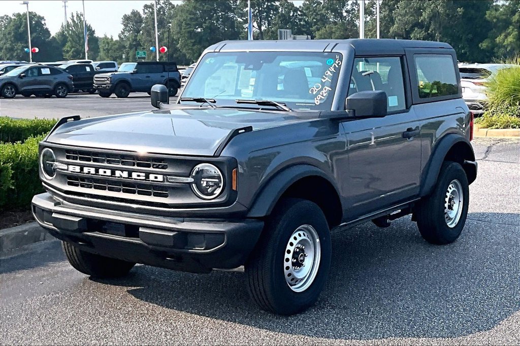 New 2026 Ford Bronco 2-Door AWD/4WD image 2