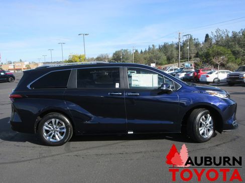 New 2026 Toyota Sienna Limited image 2