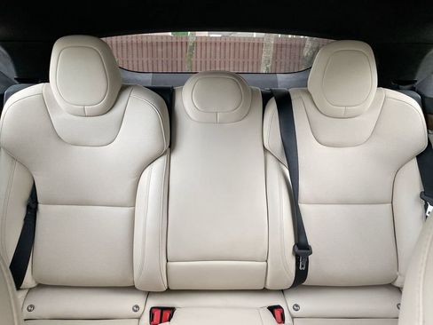 Used 2023 Tesla Model S Base image 39