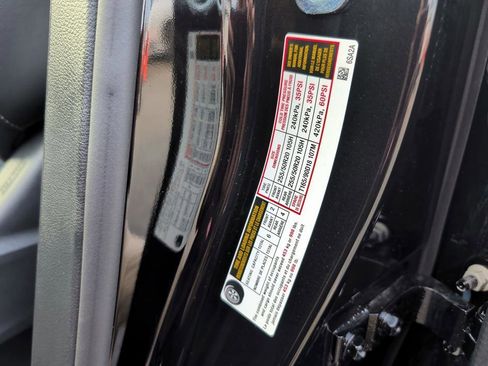 New 2026 INFINITI QX60 Sport image 25