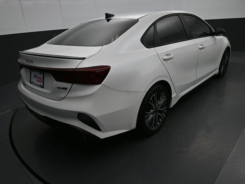 Used 2022 Kia Forte GT-Line w/ GT-Line Premium Package image 4