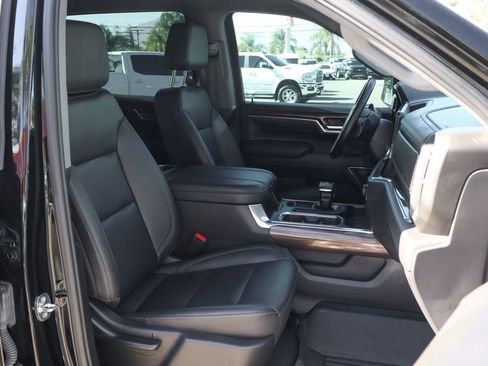 Used 2024 Chevrolet Silverado 1500 LT Trail Boss w/ LT Trail Boss Premium Package AWD/4WD image 45