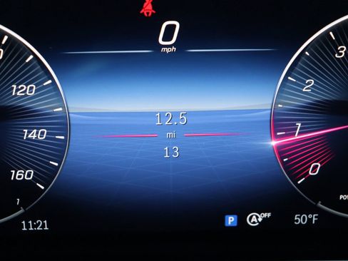 Certified 2025 Mercedes-Benz GLA 250 image 19