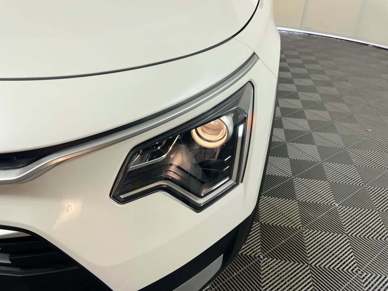 New 2026 Kia Niro EX w/ EX Premium Package FWD image 10