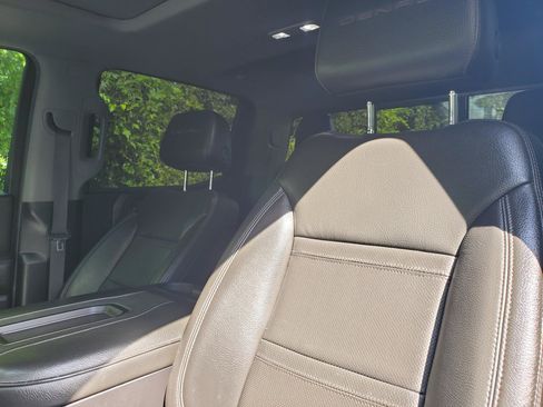 Used 2019 GMC Sierra 1500 Denali w/ Technology Package AWD/4WD image 26