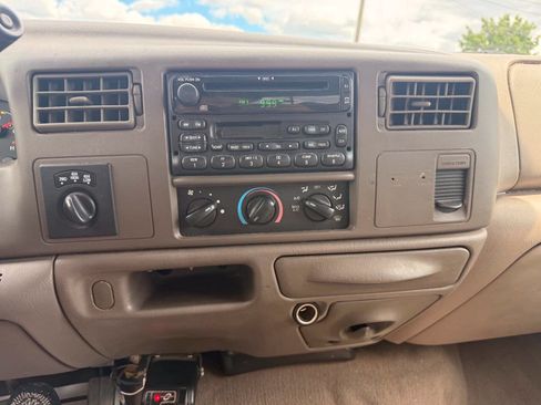 Used 2002 Ford F350 Lariat AWD/4WD image 40