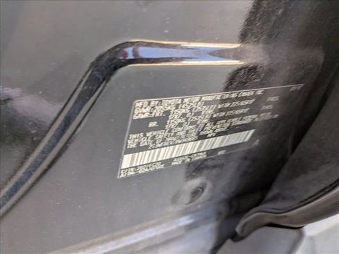Used 2017 Toyota RAV4 XLE image 15