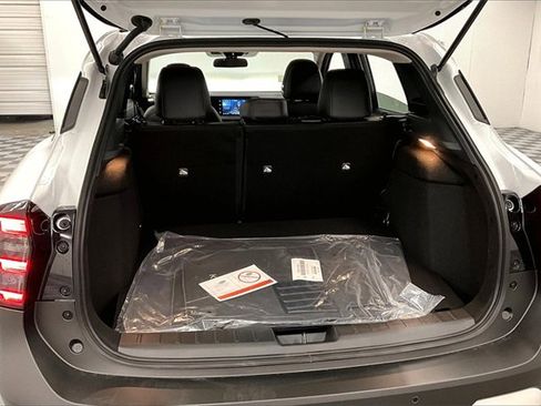 New 2026 Nissan Kicks SR w/ SR Premium Package image 39