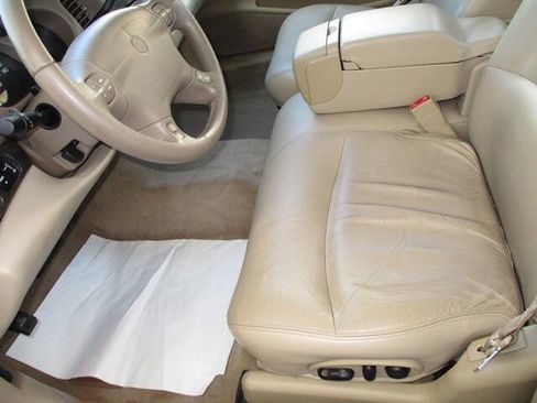 Used 2004 Buick Le Sabre Limited w/ Celebration Edition Package FWD image 16
