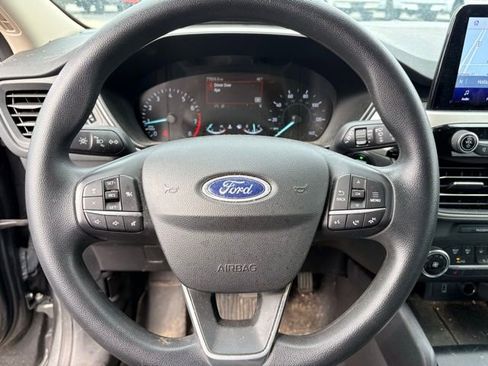 Used 2020 Ford Escape SE image 14