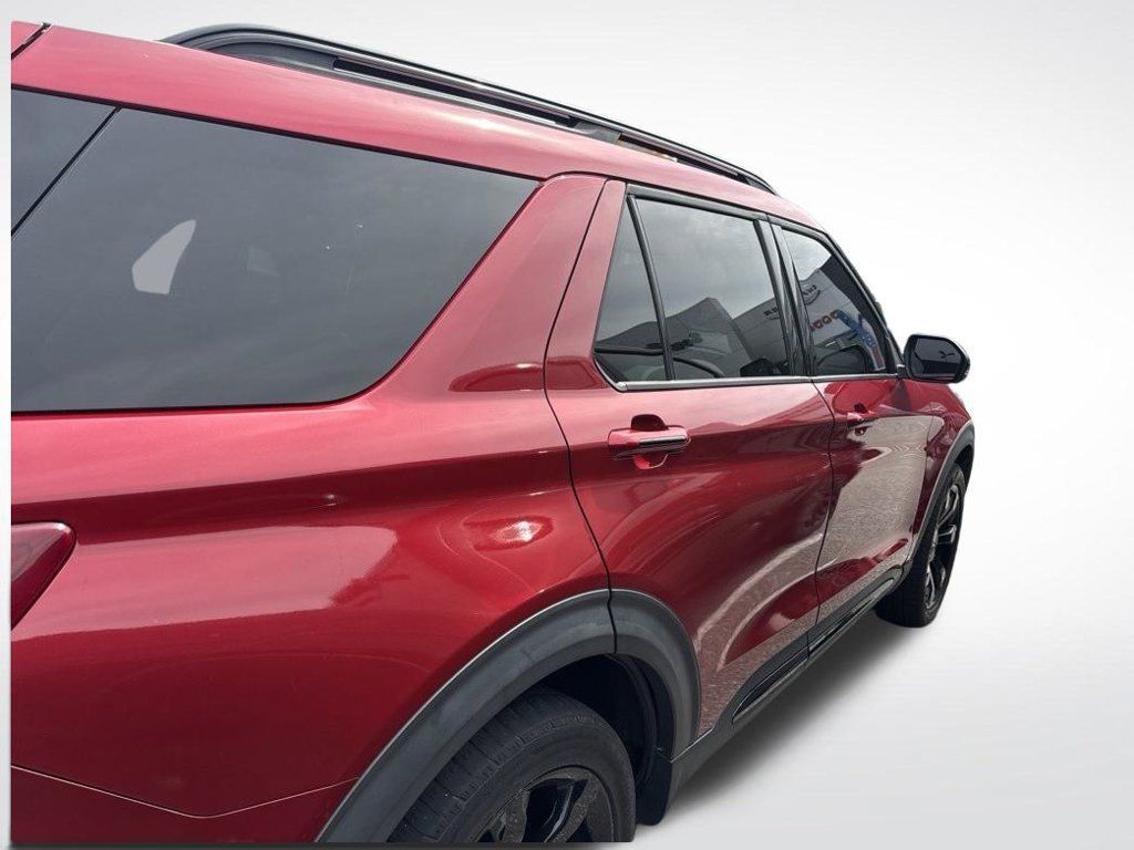 Used 2020 Ford Explorer ST w/ ST Street Pack AWD/4WD image 3