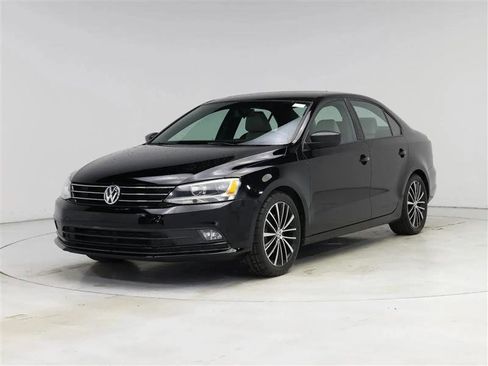 Used 2016 Volkswagen Jetta Sport w/ Lighting Package image 2