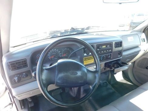 Used 2000 Ford F450 XL image 11