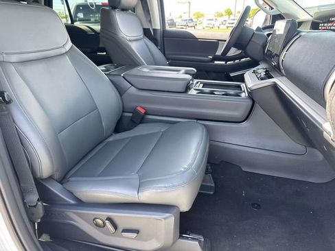 New 2026 Ford Expedition Active image 11