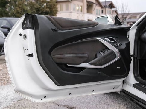Used 2018 Chevrolet Camaro ZL1 RWD image 22