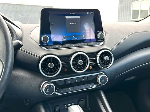 Certified 2025 Nissan Sentra SV image 31