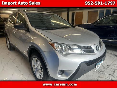 Used 2015 Toyota RAV4 LE AWD/4WD image 1