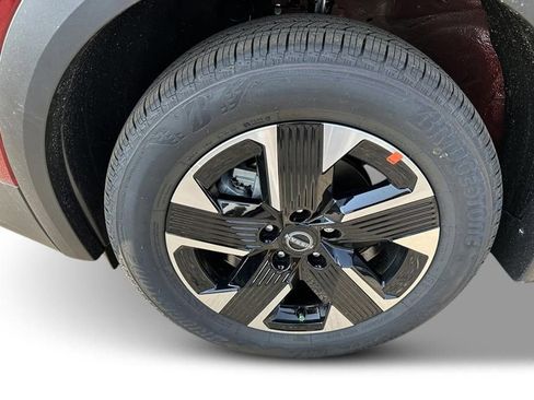 New 2025 Nissan Kicks SV w/ SV Premium Package AWD/4WD image 9
