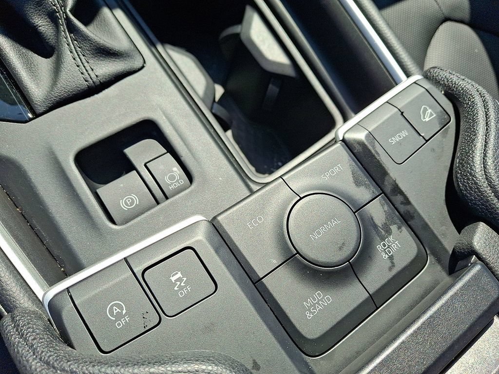 Used 2025 Toyota Grand Highlander AWD image 25