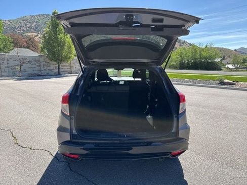 Used 2021 Honda HR-V Sport image 5