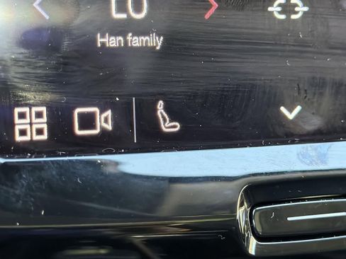 Used 2022 Volvo XC60 T8 Inscription Expression w/ Protection Package Premier image 20