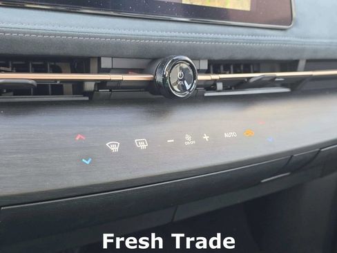 Used 2023 Nissan Ariya image 16