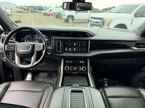 Used 2022 GMC Yukon XL Denali w/ Max Trailering Package AWD/4WD image 27