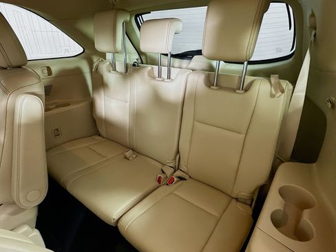Used 2018 Toyota Highlander XLE FWD image 29