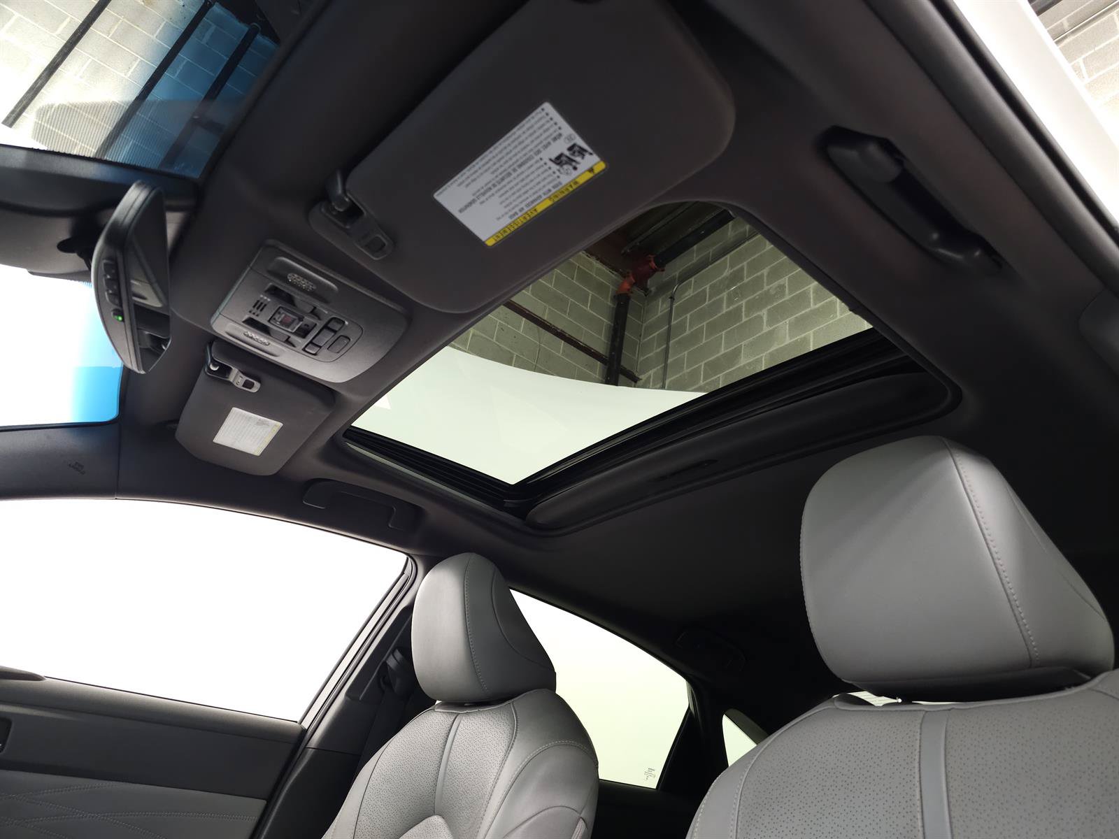 Used 2020 Toyota Avalon Limited w/ All Weather Liner Package FWD image 28