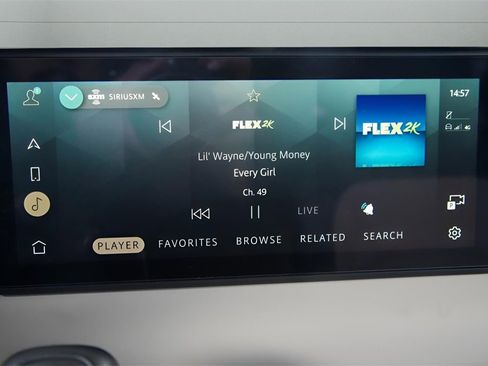 Used 2023 Land Rover Defender 110 X-Dynamic SE image 30