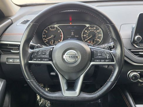 Used 2019 Nissan Altima 2.5 SR image 17