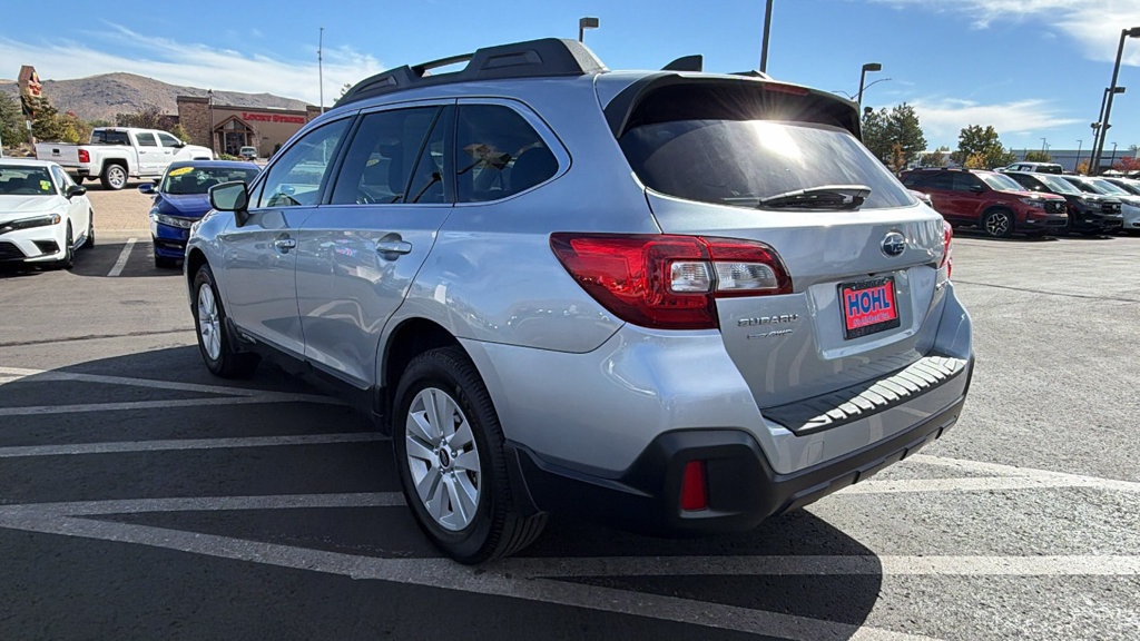 Used 2018 Subaru Outback 2.5i Premium AWD/4WD image 5